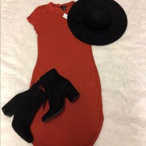 Small Dress from wet seal. 👗 Rust in color